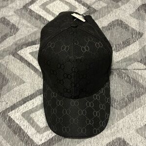 Elegant Black Patterned Women's Cap
